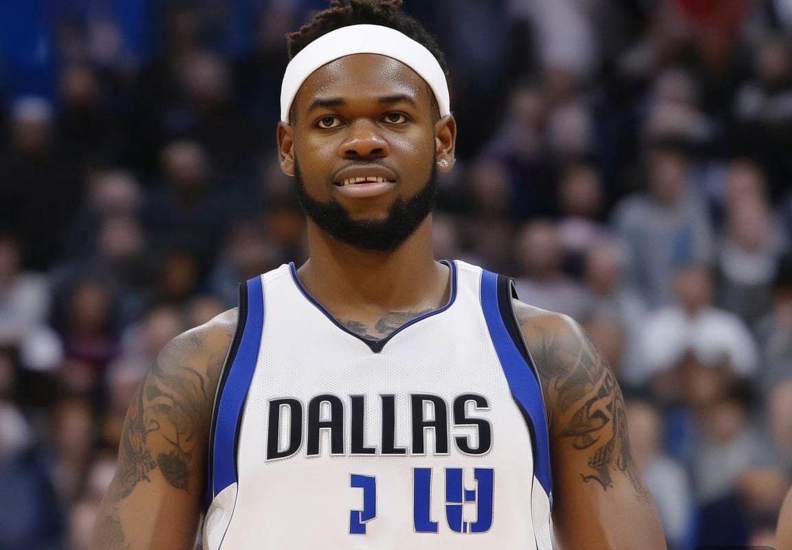 运动市场焦点：达拉斯独行侠中锋丹尼尔·加福德引多队争夺，金州勇士加入交易市场战局